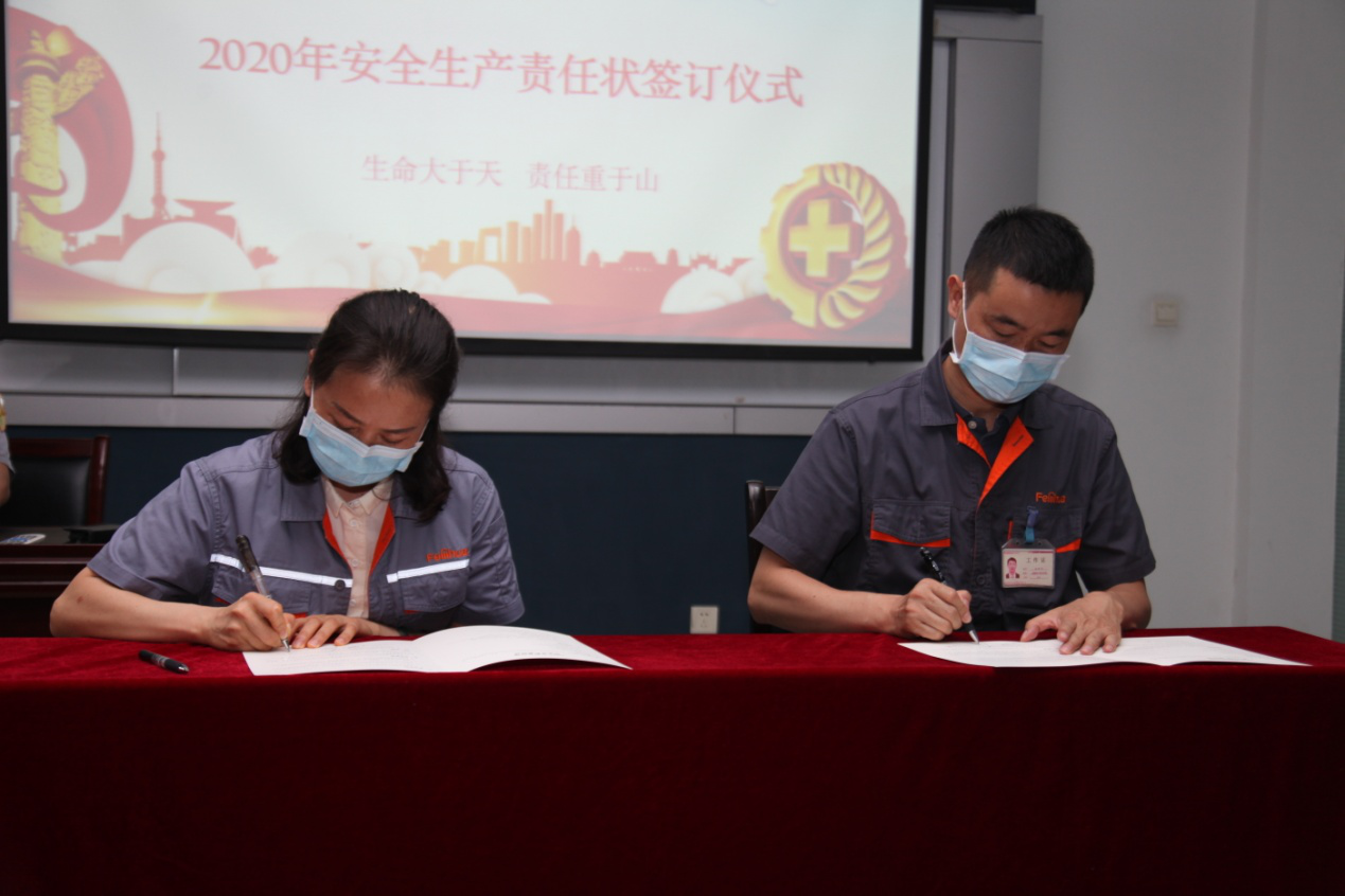 J9����-����վ����