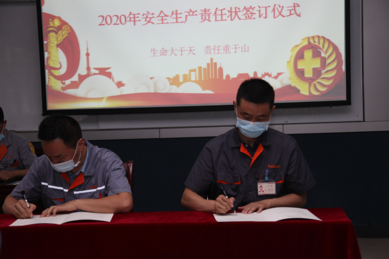 J9����-����վ����