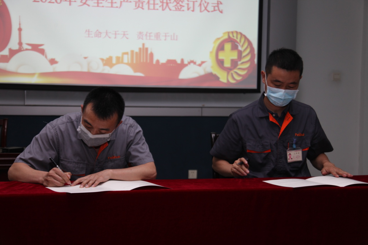 J9����-����վ����