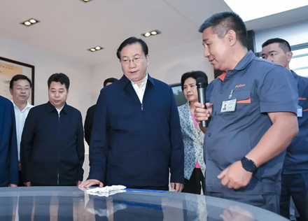 J9����-����վ����